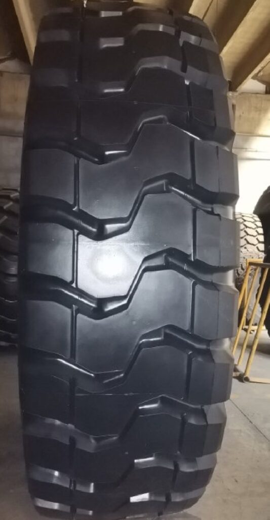Hilo HLG05 30.00R51 OTR tire