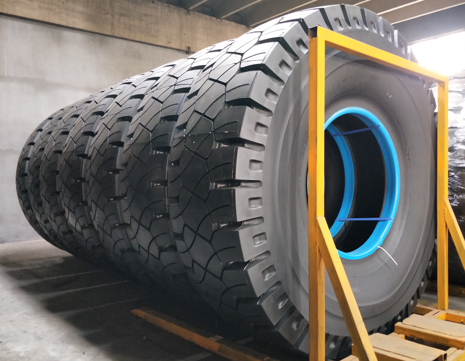Yokohama RL47 27.00R49 OTR tire